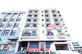 Urban Ville by OYO Rooms