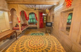 Backpacker Panda Oasis Jaisalmer