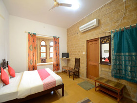 Desert Moon Boutique Guest House