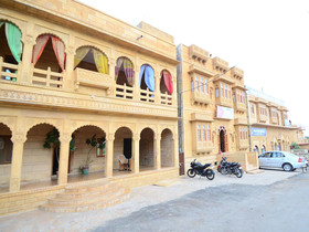 Desert Moon Boutique Guest House