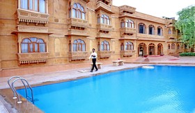 Hotel Golden Haveli