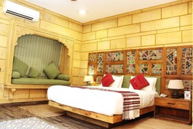 Hotel  Grand Khalifa