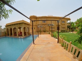 Hotel Gulaal