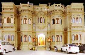 Hotel Lalgarh Fort & Palace
