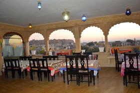 Hotel Lalgarh Fort & Palace
