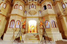 Hotel Lalgarh Fort & Palace
