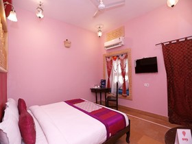 Hotel Prithvi Palace