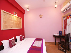 Hotel Prithvi Palace