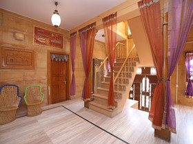 Hotel Prithvi Palace