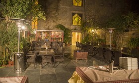 Priya Hotel