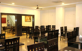Hotel Radhika