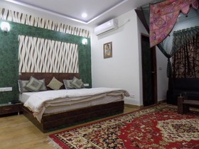 Hotel Rana Villa