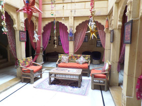 Jaisalmer Hostel Crowd