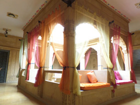 Jaisalmer Hostel Crowd