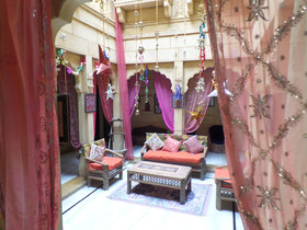 Jaisalmer Hostel Crowd