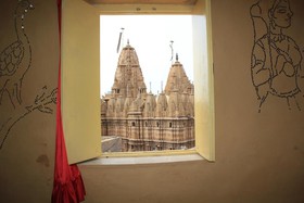 Mud Mirror Guest House
