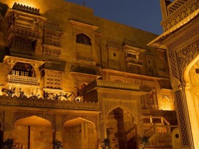 Narayan Niwas Palace