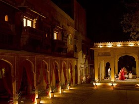 Narayan Niwas Palace