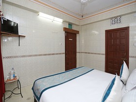 Palace Height