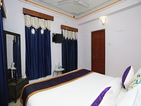 Palace Height