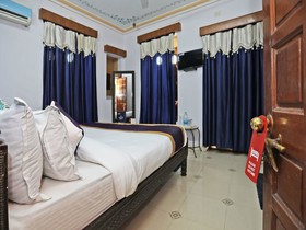 Palace Height