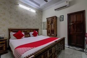 Aditya's Velvet Heritage by OYO Rooms