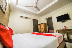 Aditya's Velvet Heritage by OYO Rooms