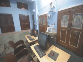 Bob Hostel