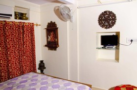 Hem Guest House