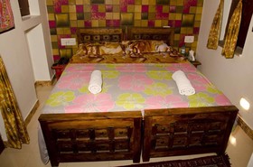 Hem Guest House