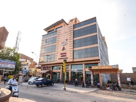 Hotel Amba International