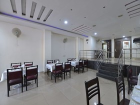 Hotel A R Ganpati Plaza By OYO Rooms