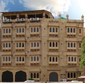Stepwell House