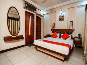 Hotel Ratnawali by OYO Rooms