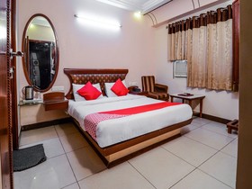 Hotel Ratnawali by OYO Rooms