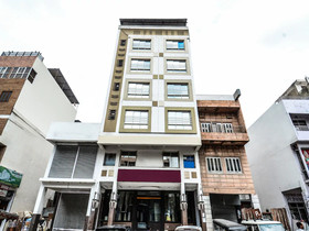 Hotel Ratnawali by OYO Rooms