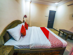 Hotel Shree Celebration By OYO Rooms