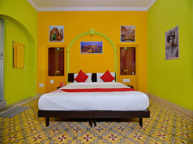 OYO 15984 Crown Plaza Heritage