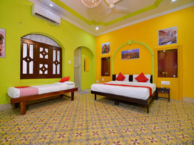 OYO 15984 Crown Plaza Heritage