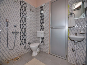 OYO 15984 Crown Plaza Heritage