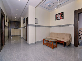 Raj Shree Guest House By OYO Rooms