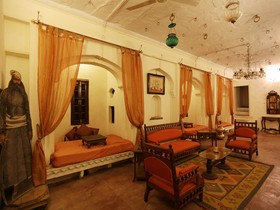 Bhainsrorgarh Fort Hotel