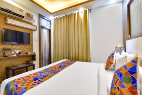 FabHotel Prime Royal Park