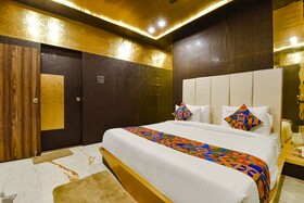 FabHotel Prime Royal Park