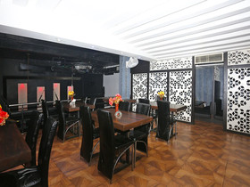 Hotel Bullet Inn & Lounge By OYO Rooms