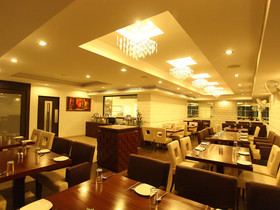 Hotel Surya Plaza