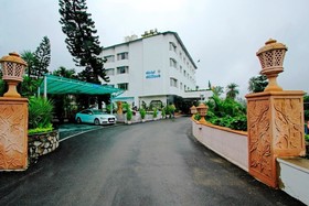 Hotel Hillock