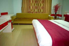 Hotel Ashapura Palace
