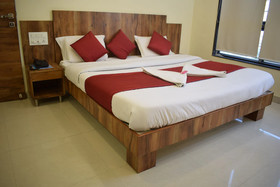 Hotel Shree Pratham Milan