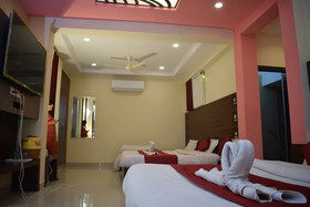 Hotel Shree Pratham Milan